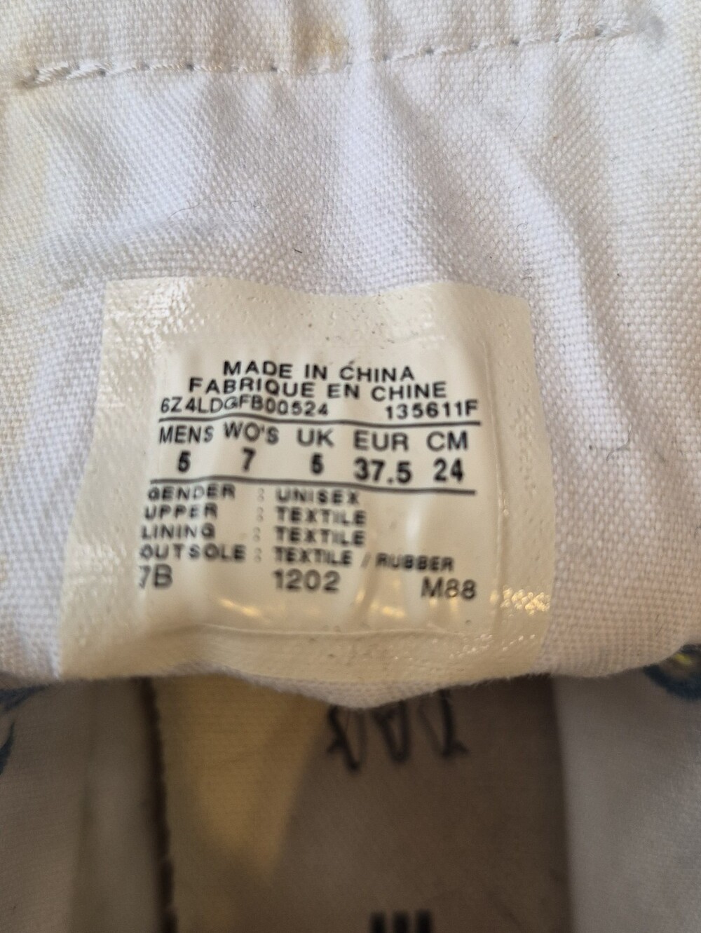 Dr. Seuss x Converse Chuck Taylor All Star "The Lorax" High Tops - Picture 5 of 5